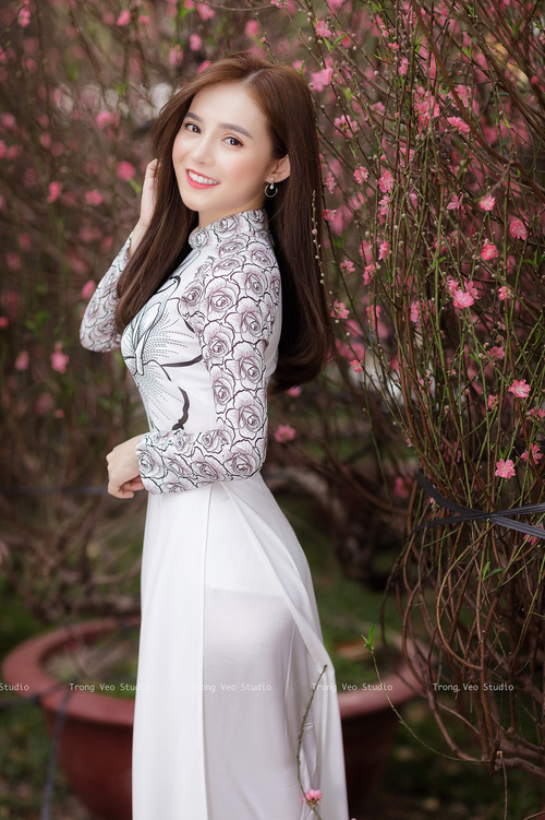 足球联赛赛前热身设计趋于多元,足球职业队赛前热身