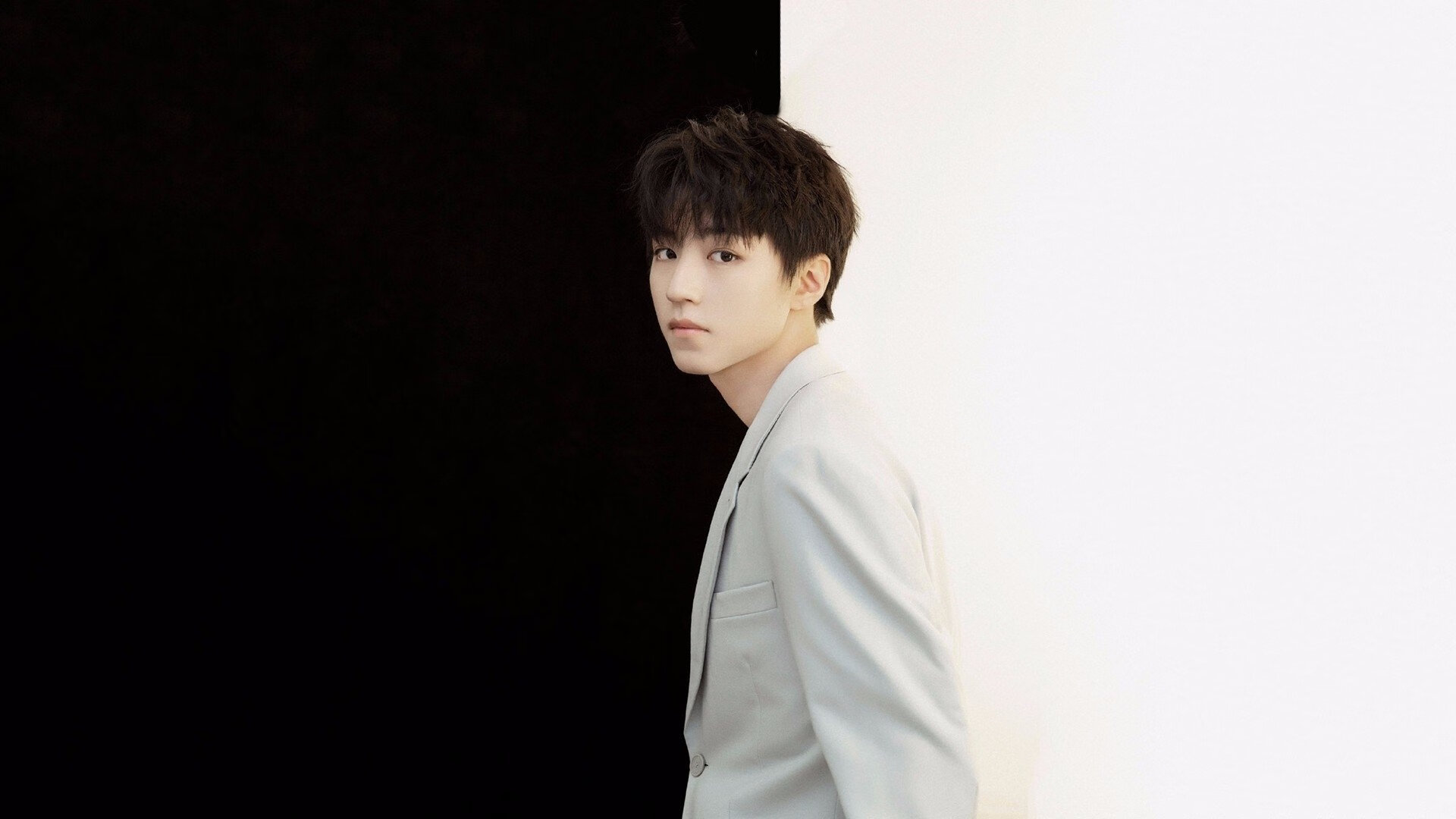 APP下载 LY Sports-女子篮球青年队加强身体对抗训练提升强度，青少年女子篮球队